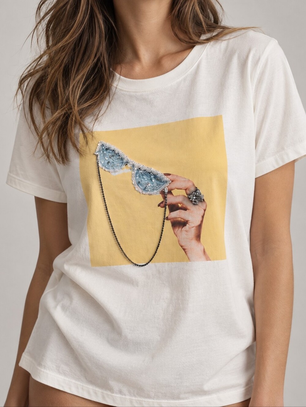 Coco Y Club Embellished Sunglasses Graphic T-Shirt Size Medium